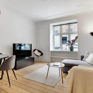 https://perfectly-located-cozy-apartment.copenhagenhotelselect.com