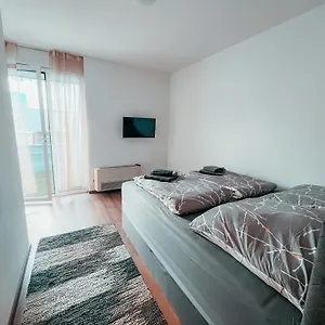 https://apt-shopping-center-13.vienna-besthotels.com